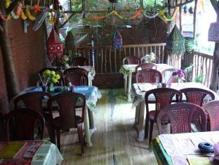 Elvis Guest House Váránaszi Kültér fotó