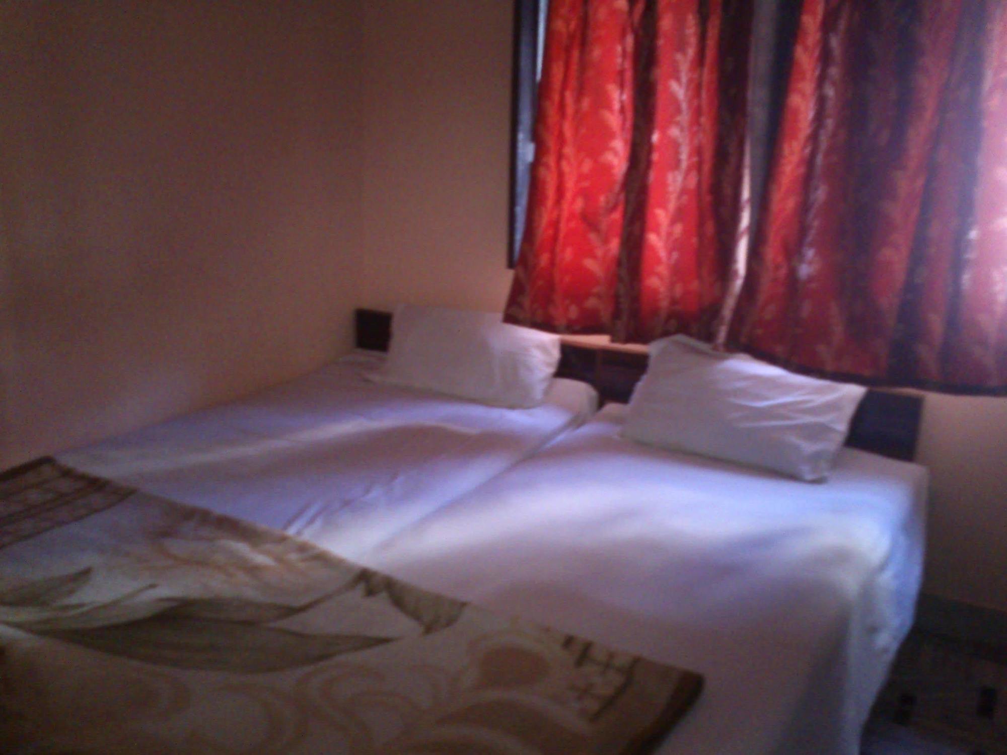 Elvis Guest House Váránaszi Kültér fotó